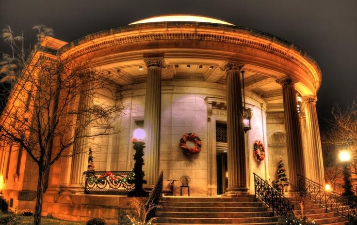  Create a Hauntingly Elegant Halloween-Themed Wedding at The Rotunda