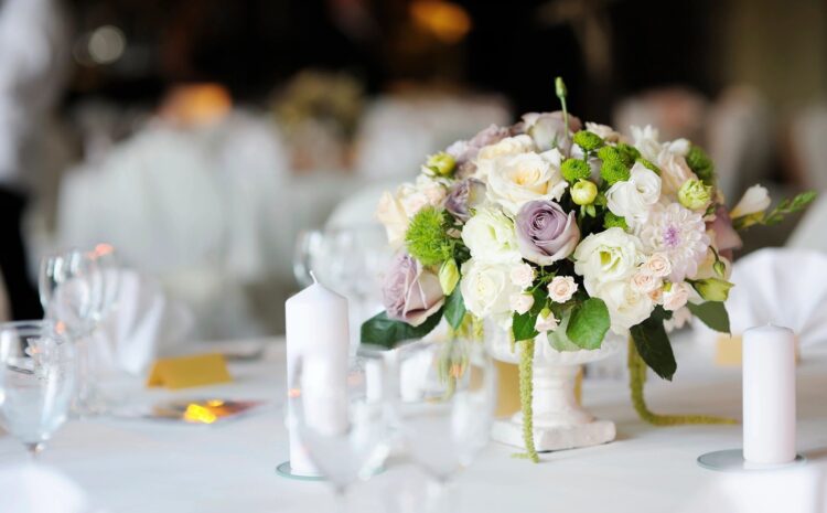  Incorporating Seasonal Blooms into Your Wedding